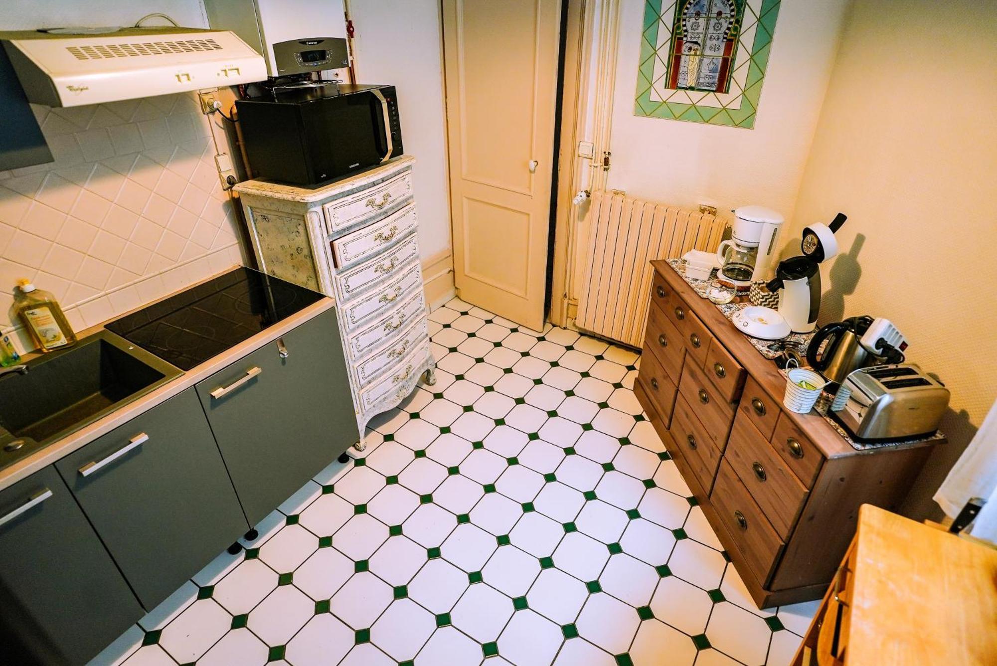 Le St Amour Elegant 2 Chambres *Wifi/Super Centre* Besançon Buitenkant foto
