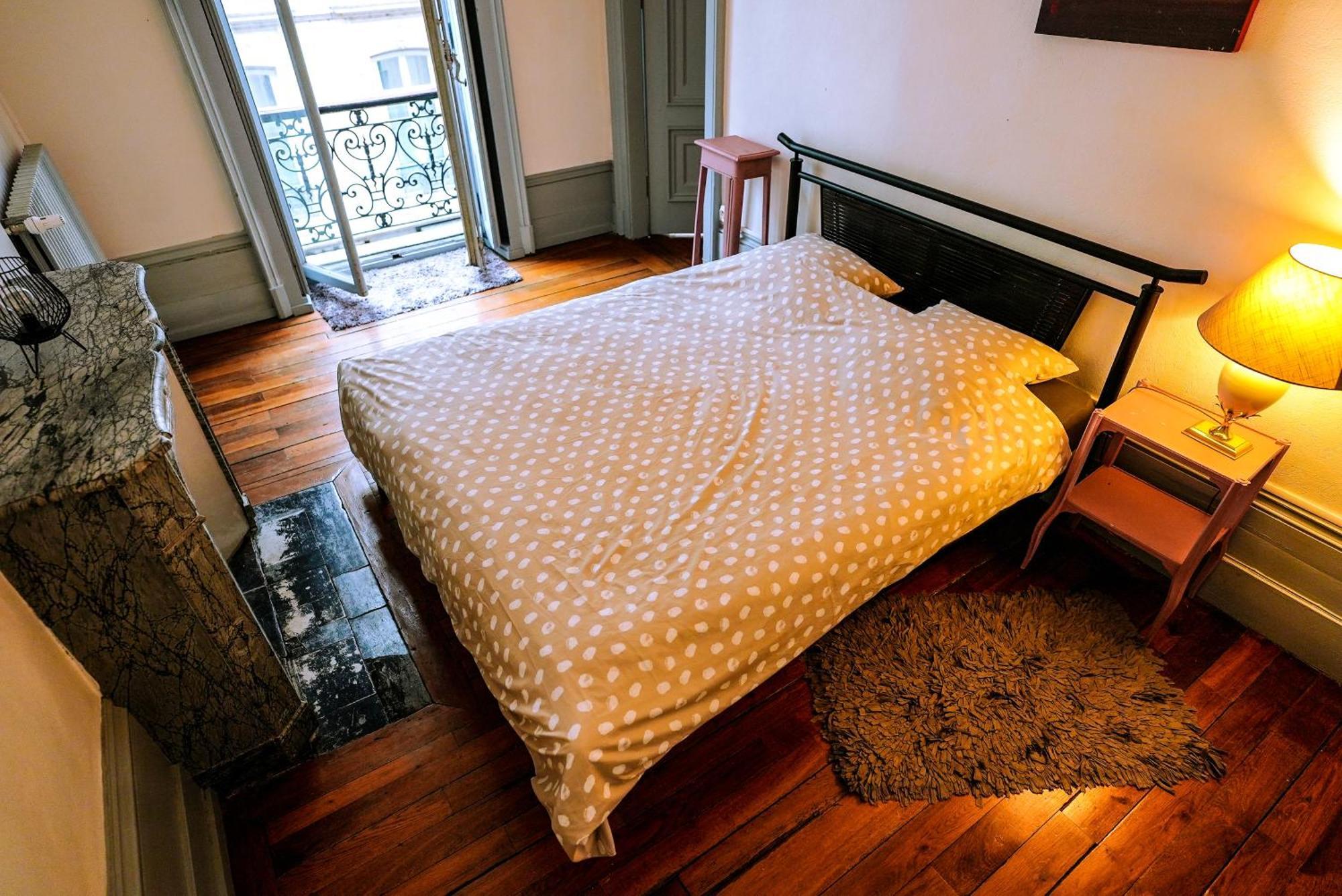 Le St Amour Elegant 2 Chambres *Wifi/Super Centre* Besançon Buitenkant foto